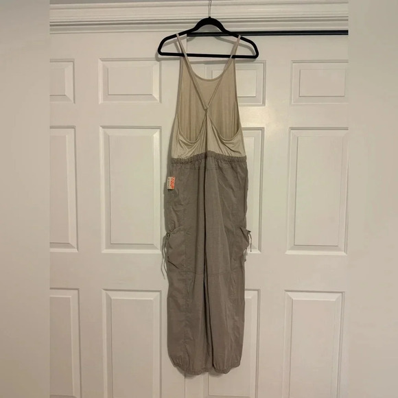 NWT Free People Jumpsuit size Large - Picture 3 of 5